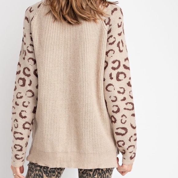 ❄️LAST3️⃣//OATMEAL LEOPARD SWEATER - Picture 6 of 6